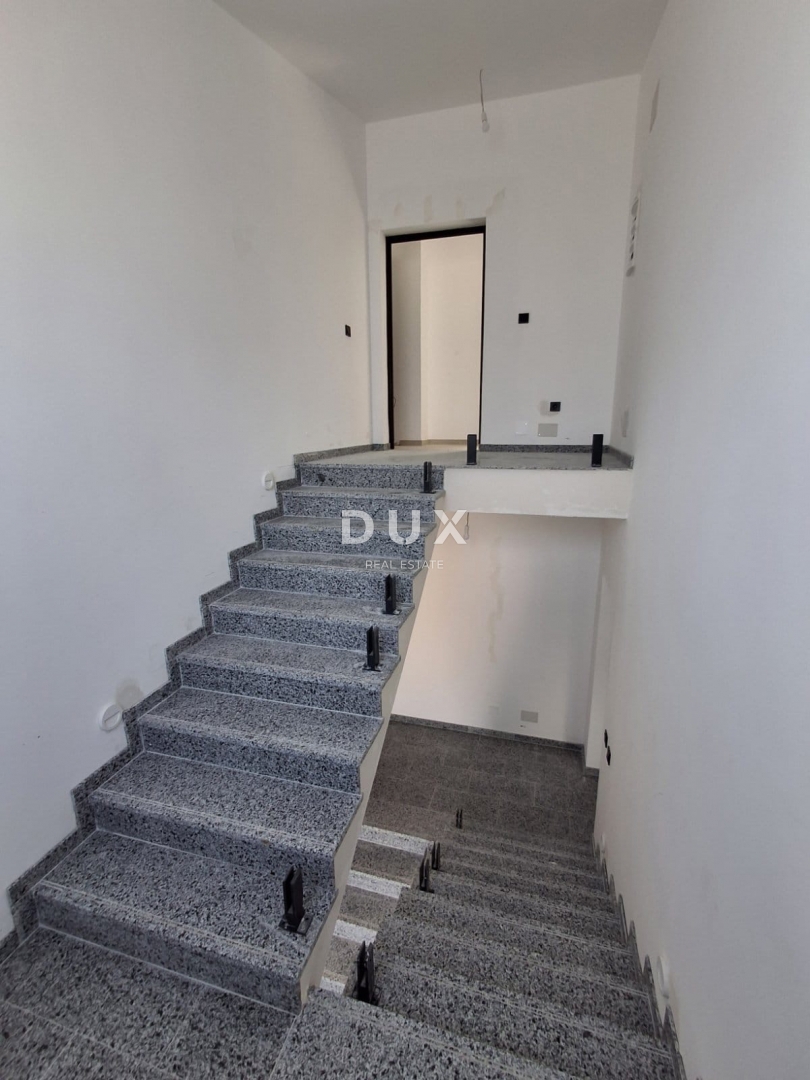 ISOLA DI PAG, PAG - esclusivo appartamento 2 camere da letto + soggiorno in un NUOVO EDIFICIO + terrazza! OCCASIONE!