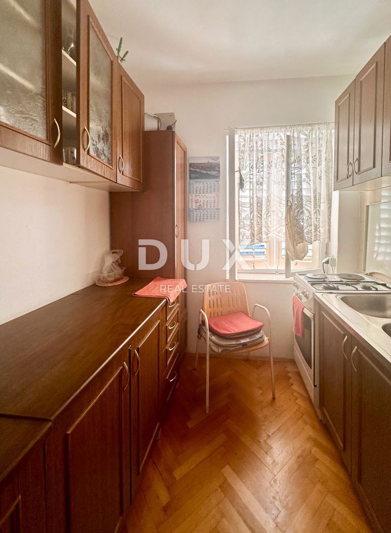 CRIKVENICA - Appartamento diviso in due appartamenti con una bellissima vista sul mare. GARAGE!