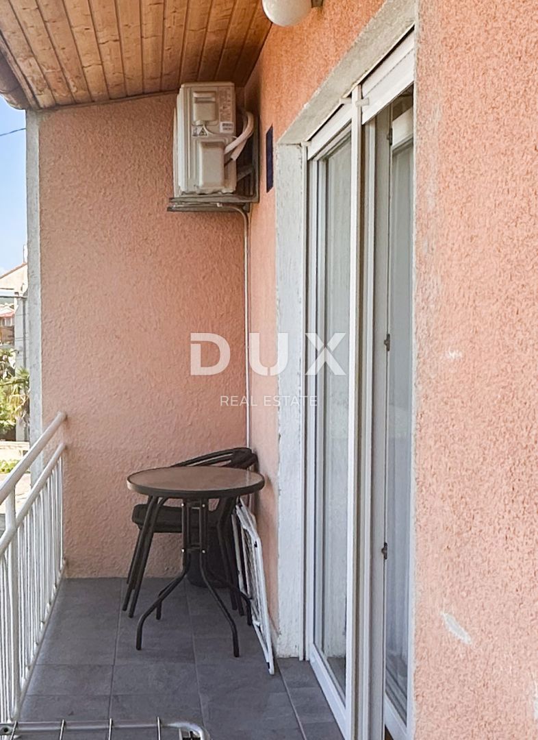 CRIKVENICA - Appartamento diviso in due appartamenti con una bellissima vista sul mare. GARAGE!