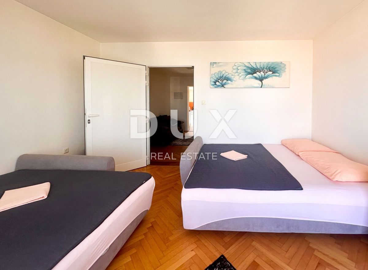 CRIKVENICA - Appartamento diviso in due appartamenti con una bellissima vista sul mare. GARAGE!