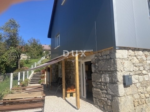 VRBOVSKO - casa decorata con un bellissimo giardino