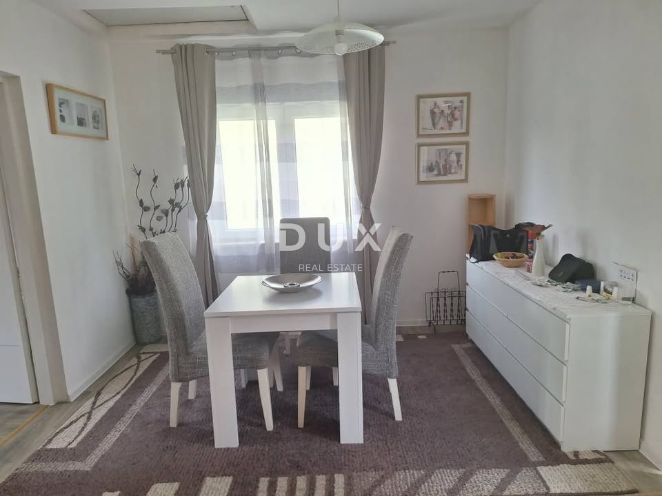 VRBOVSKO - casa decorata con un bellissimo giardino