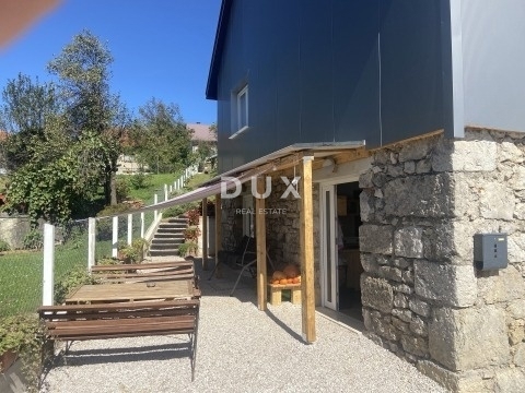 VRBOVSKO - casa decorata con un bellissimo giardino