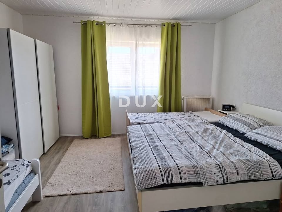 VRBOVSKO - casa decorata con un bellissimo giardino