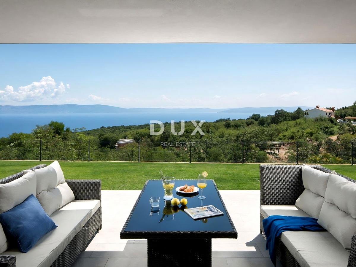 ISTRIA, RABAC - Villa moderna con vista panoramica sul mare