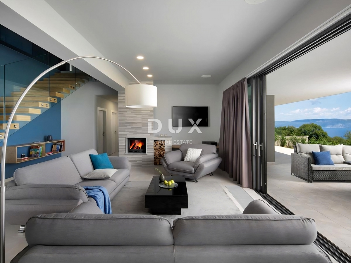 ISTRIA, RABAC - Villa moderna con vista panoramica sul mare