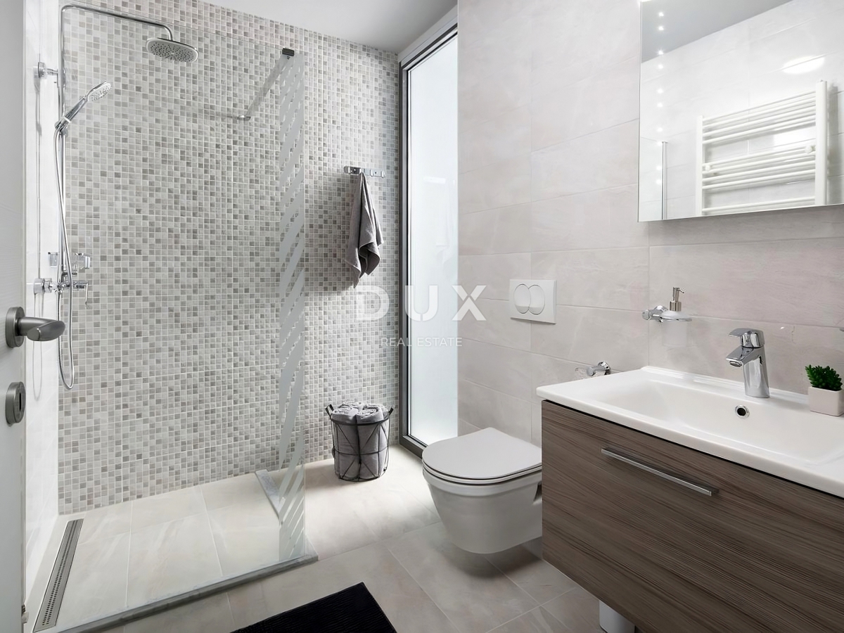 ISTRIA, RABAC - Villa moderna con vista panoramica sul mare