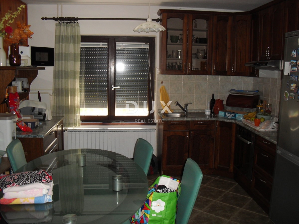 ISOLA DI KRK, BAIA DI SOLINE - Casa indipendente a 100 m dal mare