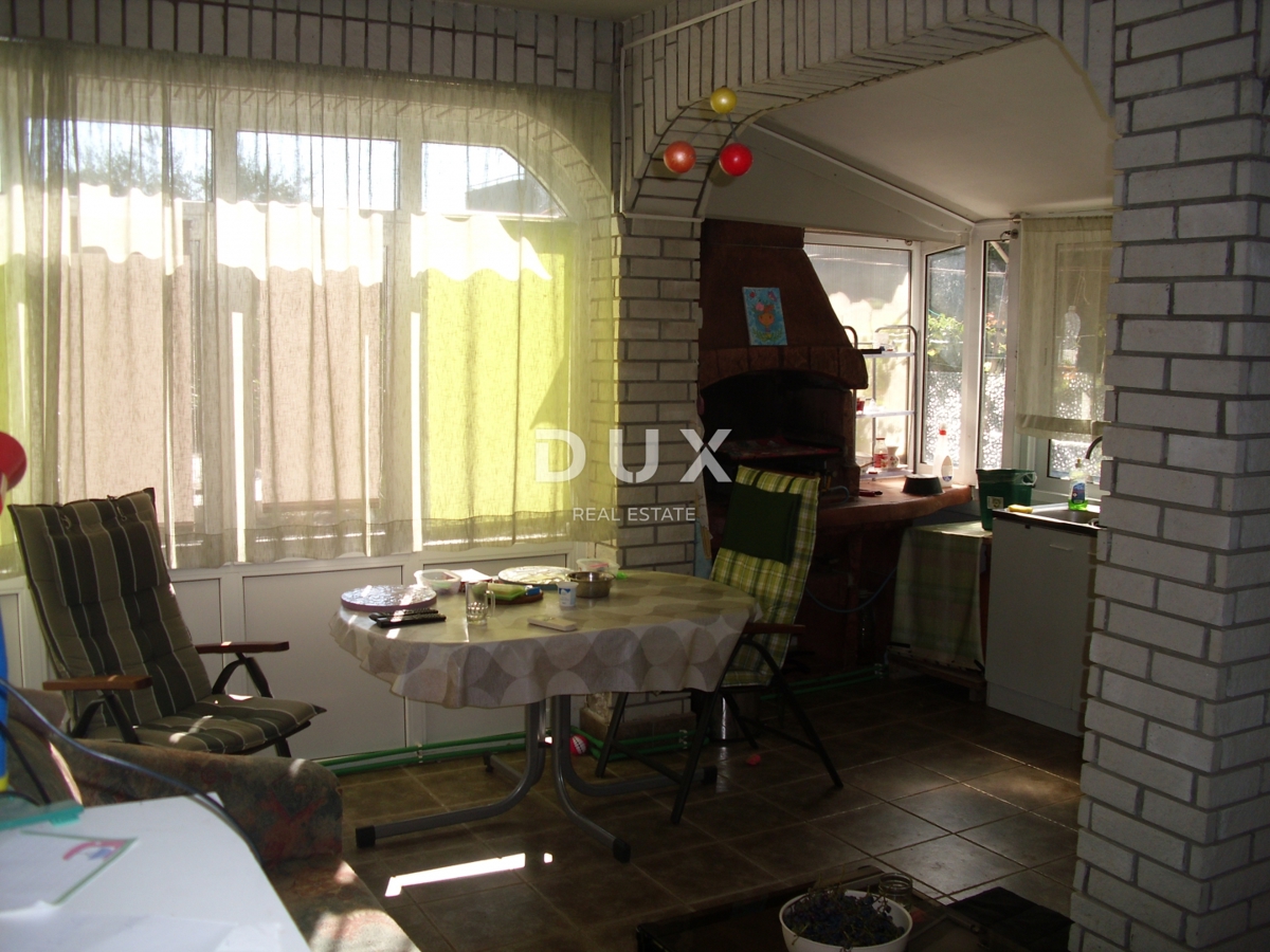 ISOLA DI KRK, BAIA DI SOLINE - Casa indipendente a 100 m dal mare