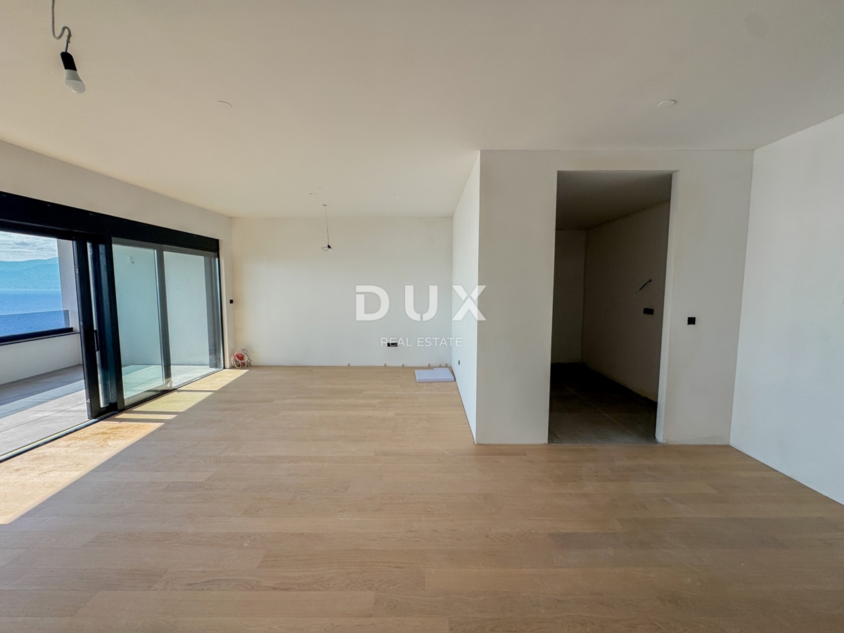 RIJEKA, KANTRIDA - Appartamento di 102 m2 in un lussuoso edificio di nuova costruzione a soli 250 metri dal mare con garage e vista panoramica sul mare
