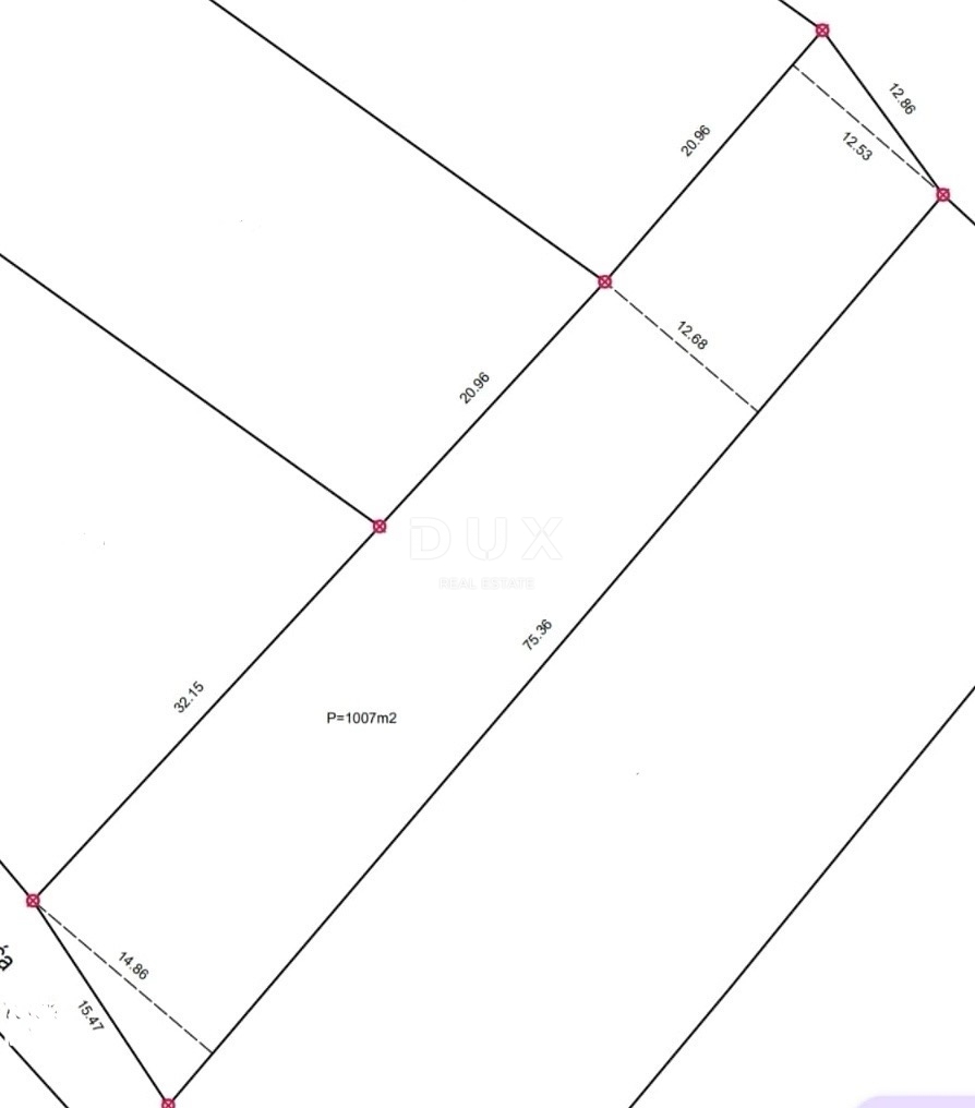 ZADAR, PRIVLAKA - Terreno edificabile a 150 metri dal mare!