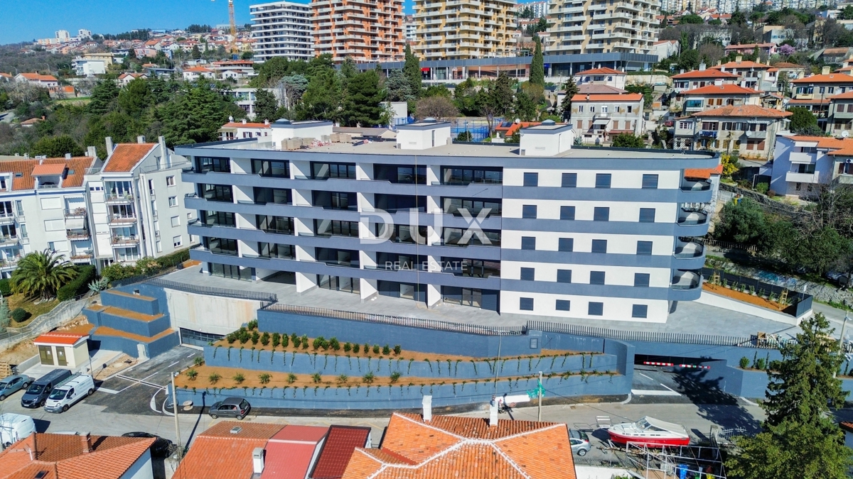 RIJEKA, KANTRIDA - Appartamento di 136 m2 in un lussuoso edificio di nuova costruzione a soli 250 metri dal mare con garage e vista panoramica sul mare