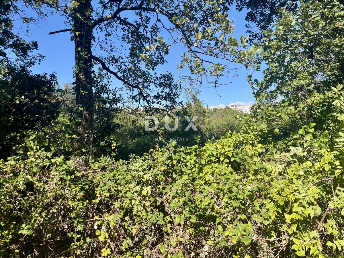 RIJEKA, MARTINKOVAC - Terreno edificabile attraente, ideale per investitori