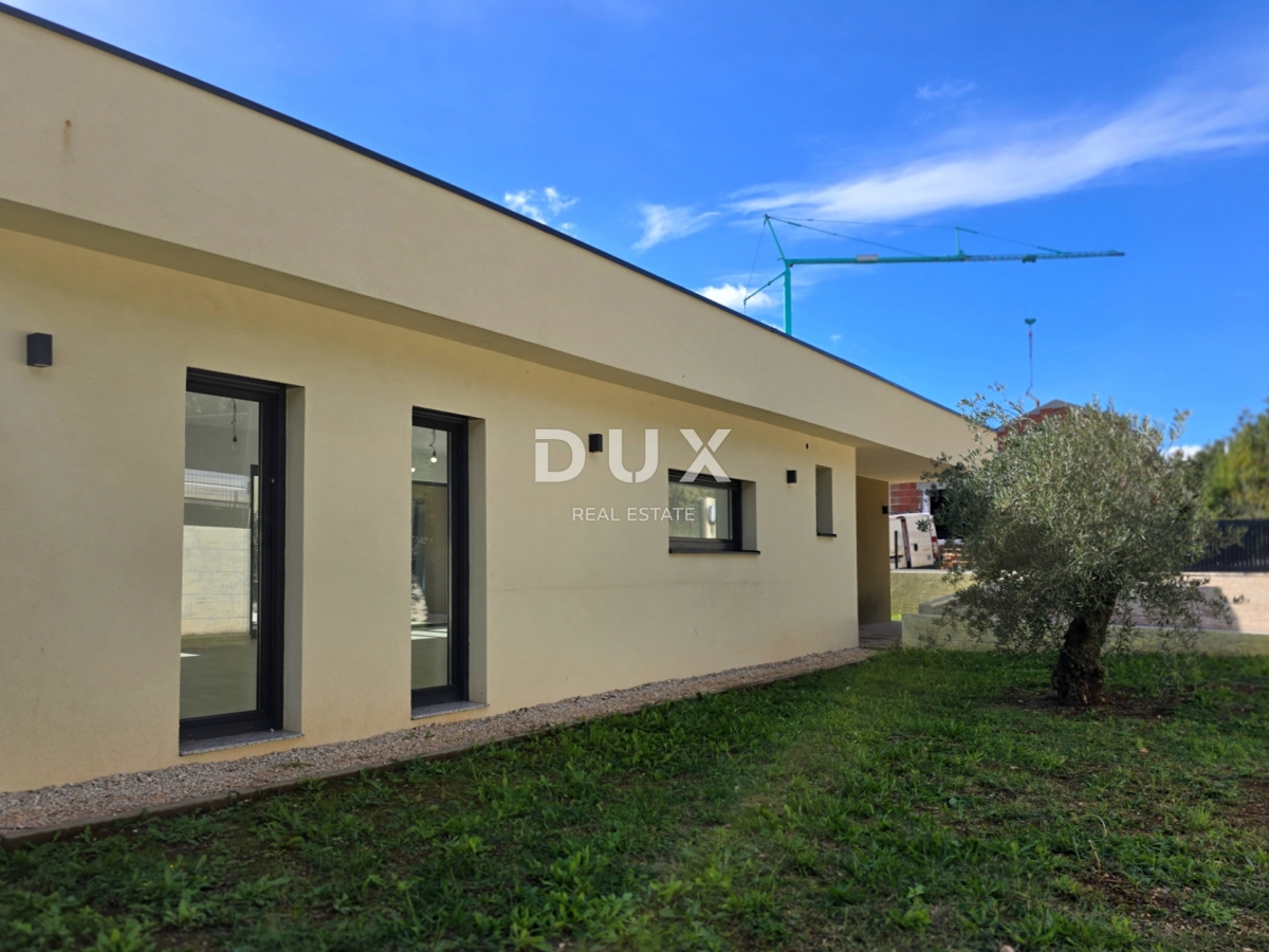 ISTRIA, ŽMINJ - Casa dal design moderno con piscina