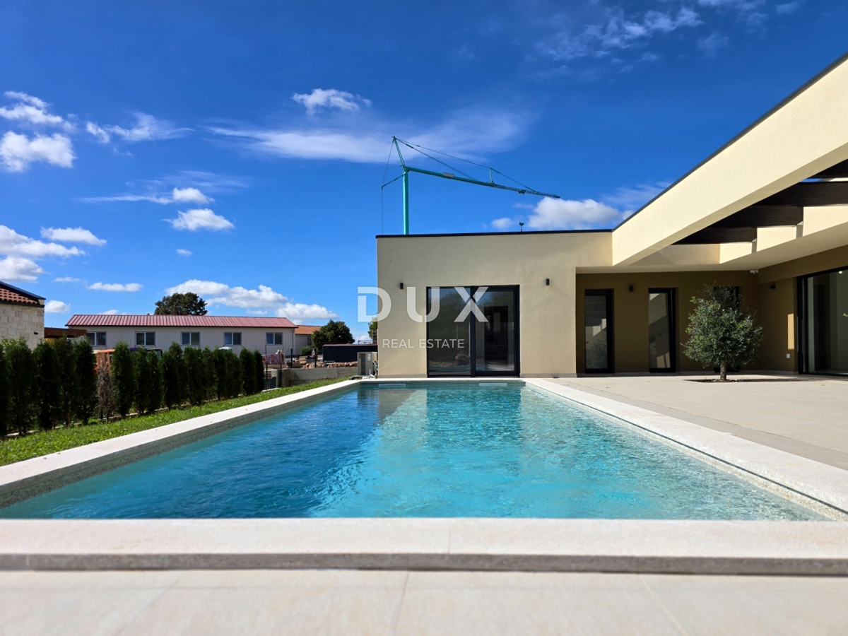 ISTRIA, ŽMINJ - Casa dal design moderno con piscina