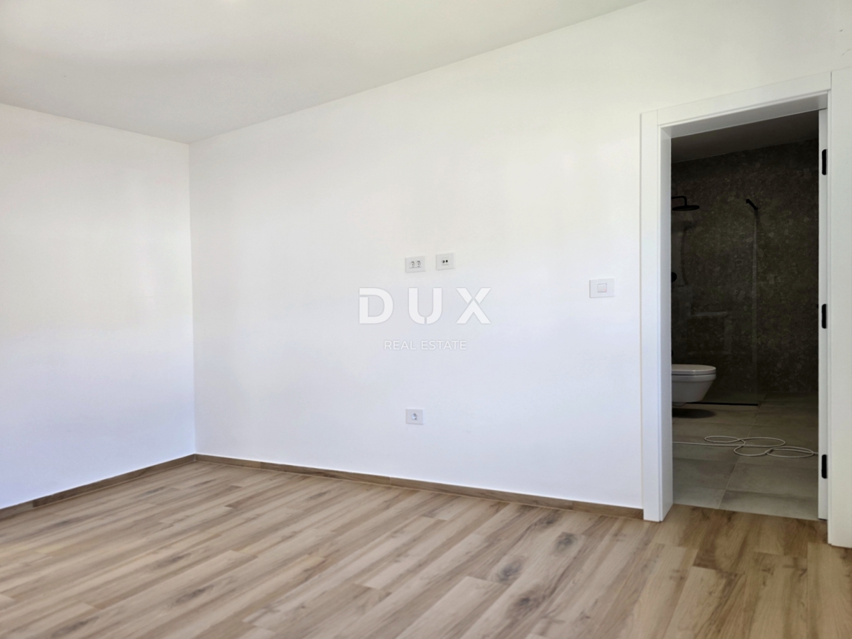 ISTRIA, ŽMINJ - Casa dal design moderno con piscina