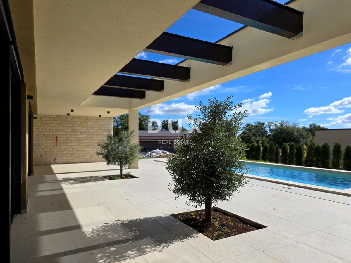 ISTRIA, ŽMINJ - Casa dal design moderno con piscina