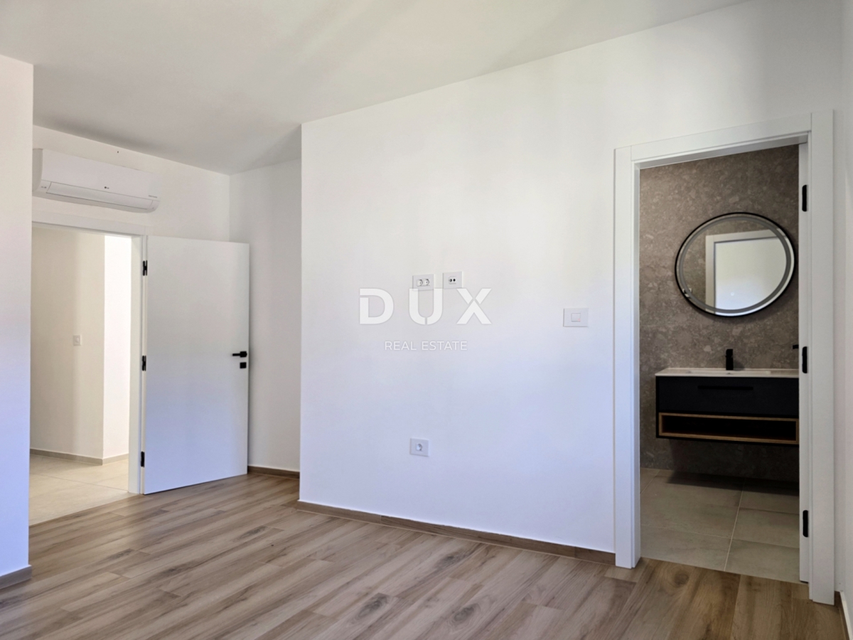 ISTRIA, ŽMINJ - Casa dal design moderno con piscina