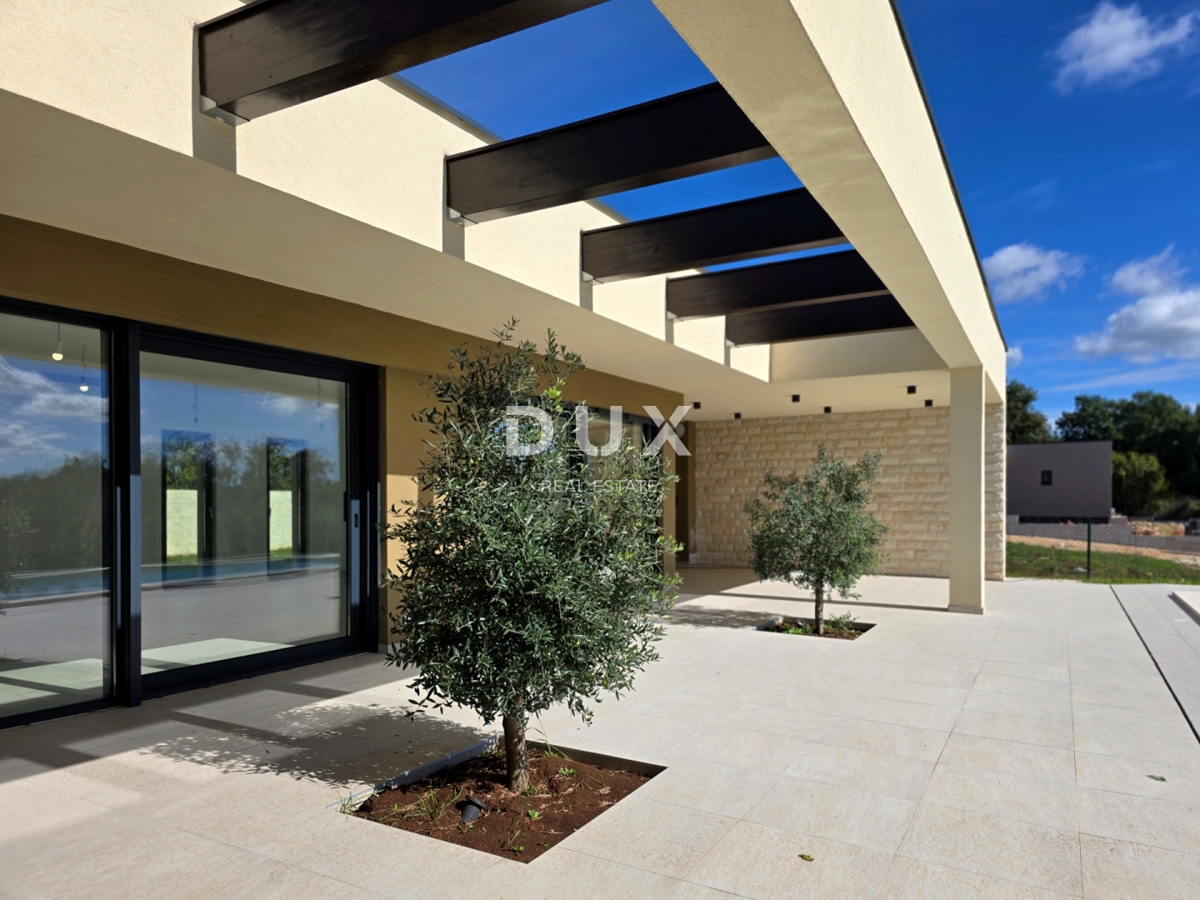 ISTRIA, ŽMINJ - Casa dal design moderno con piscina