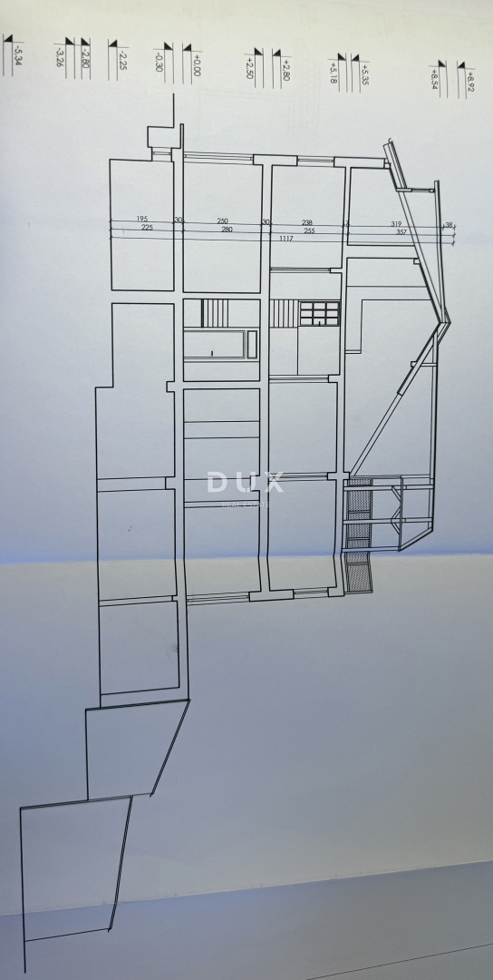 ZAGABRIA, MAKSIMIR - casa di famiglia in un'ottima posizione!