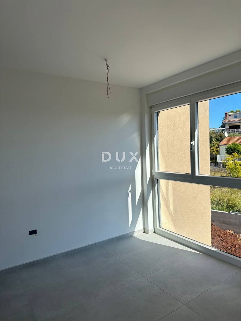 ISTRIA, PARENZO - Appartamento al piano terra di un nuovo edificio con giardino