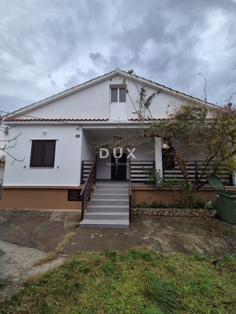 ZADAR, SELINE - OCCASIONE! Casa in prima fila sul mare