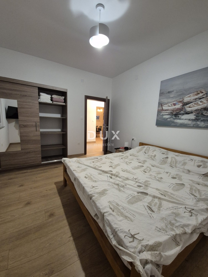 ZADAR, SELINE - OCCASIONE! Casa in prima fila sul mare