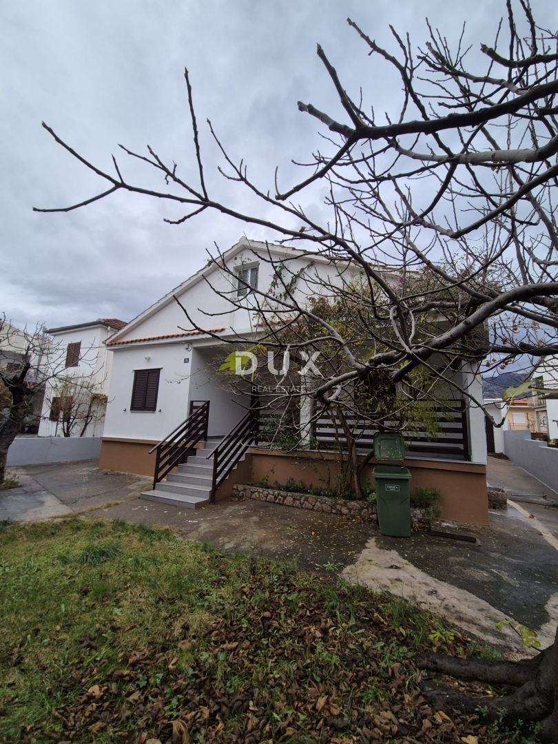 ZADAR, SELINE - OCCASIONE! Casa in prima fila sul mare