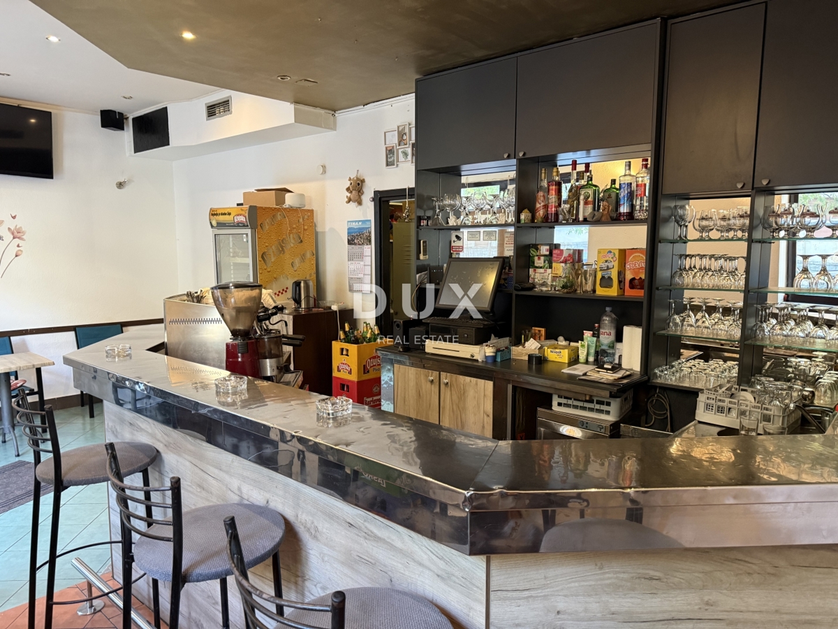 RIJEKA, KANTRIDA - locali commerciali in una zona trafficata