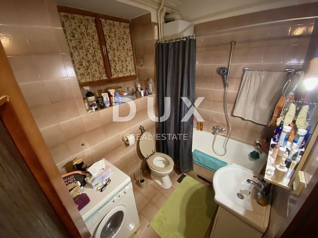 RIJEKA, TRSAT, CENTRO - appartamento 103 m2 al piano terra + GARAGE 25 m2 + giardino nel centro di Trsat! OCCASIONE!