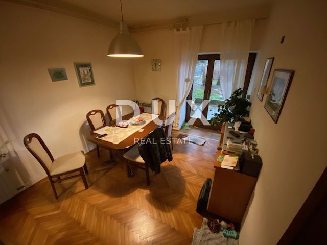 RIJEKA, TRSAT, CENTRO - appartamento 103 m2 al piano terra + GARAGE 25 m2 + giardino nel centro di Trsat! OCCASIONE!