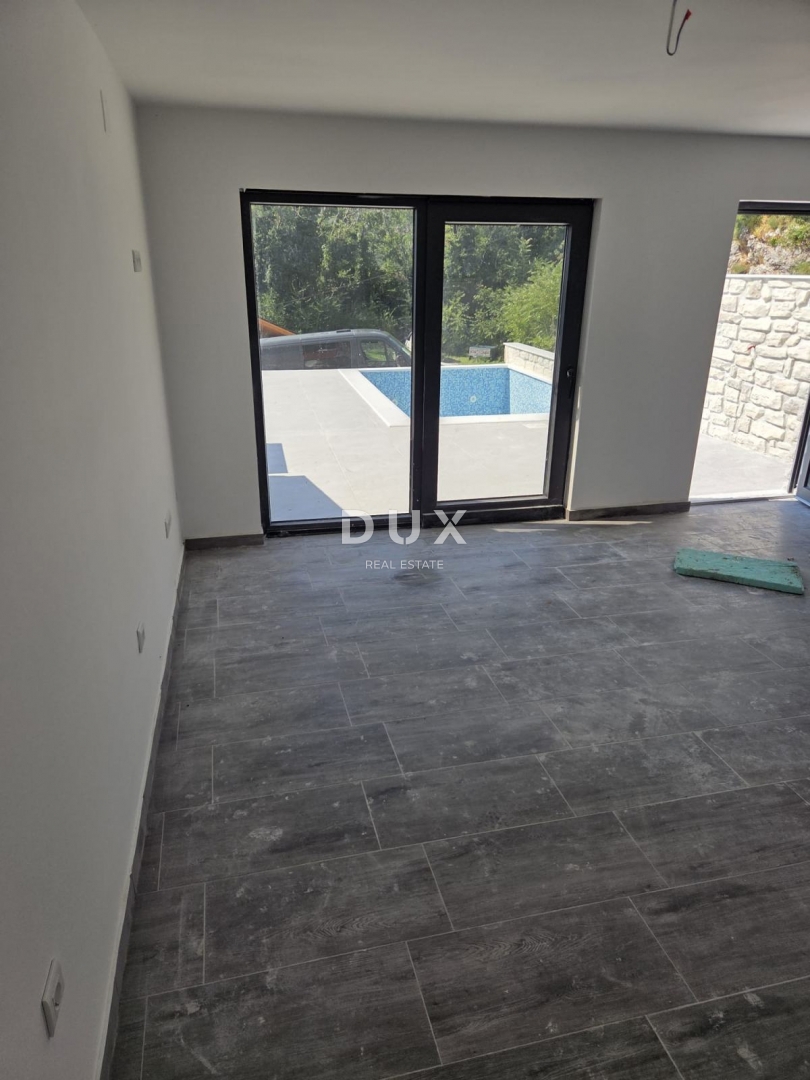 BRIBIR - Casa bifamiliare in pietra con piscina