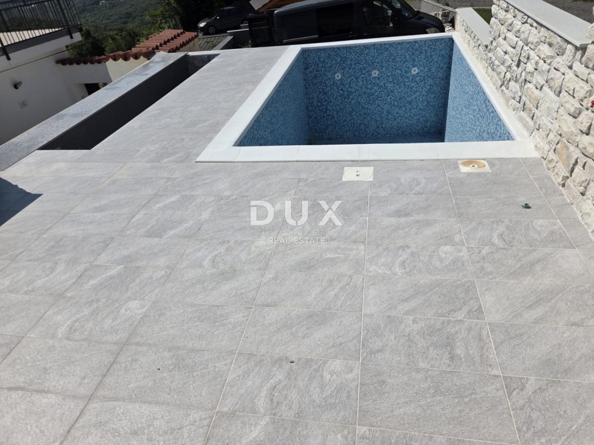 BRIBIR - Casa bifamiliare in pietra con piscina