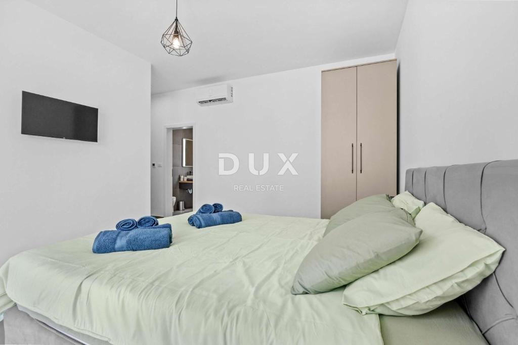 ISTRIA, SVETVINČENAT – Villa moderna con piscina riscaldata, impianto solare e privacy assoluta