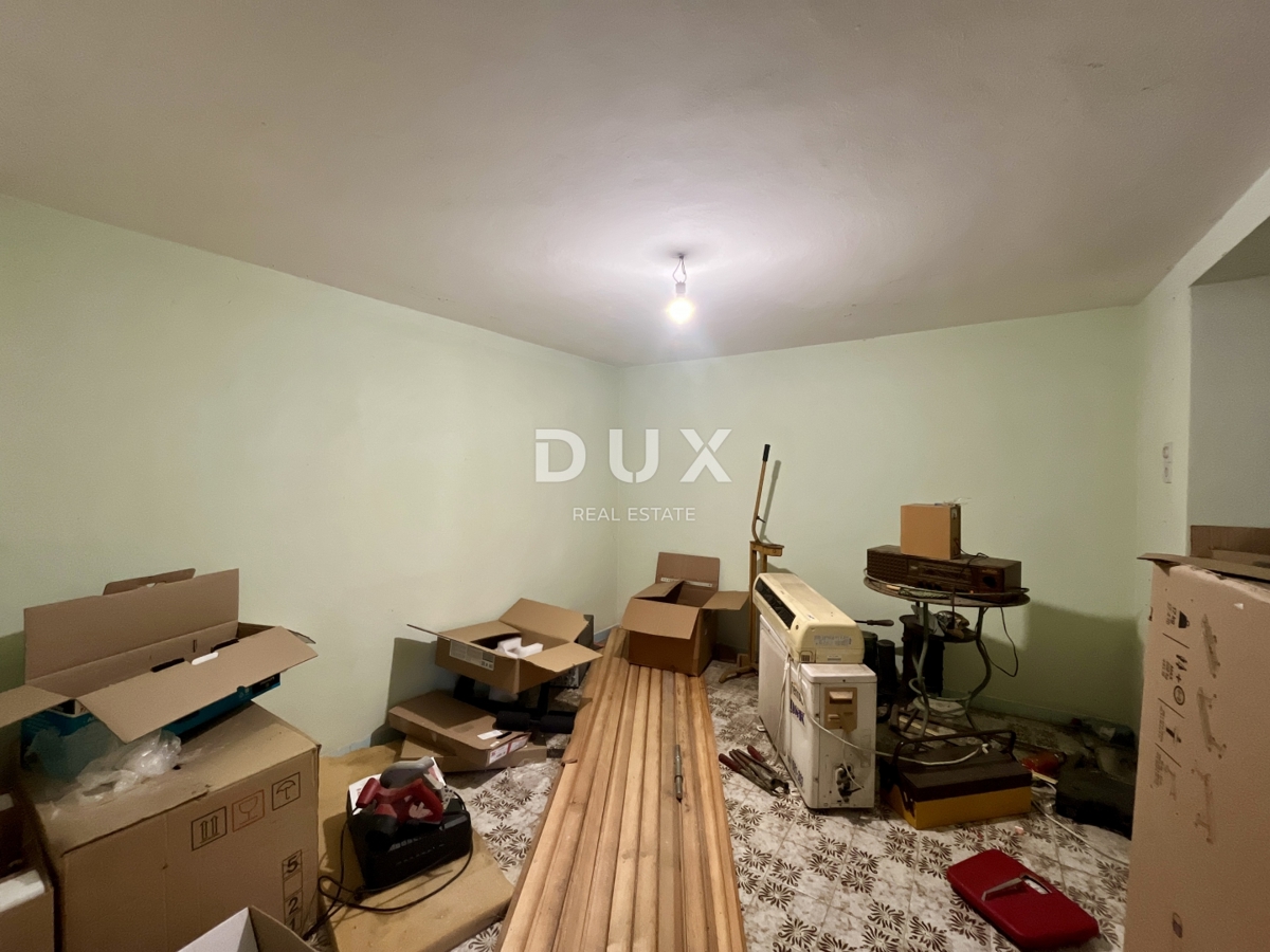 MATULJI - Casa con potenziale!