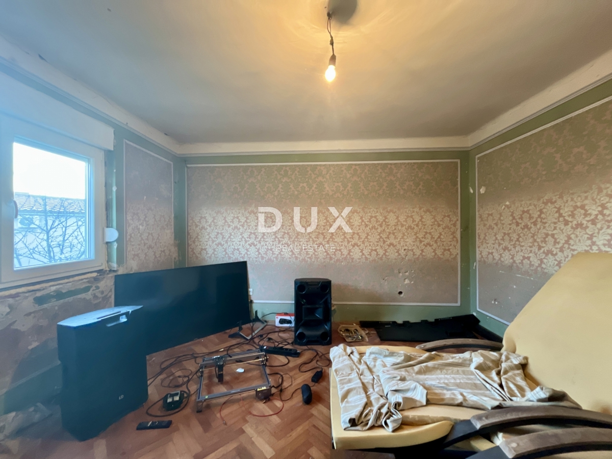 MATULJI - Casa con potenziale!