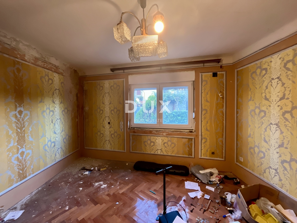 MATULJI - Casa con potenziale!