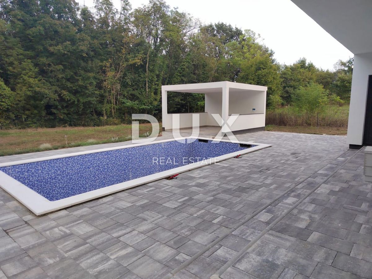 ISTRIA, KRŠAN - Moderna casa a un piano con piscina esterna 111 m2