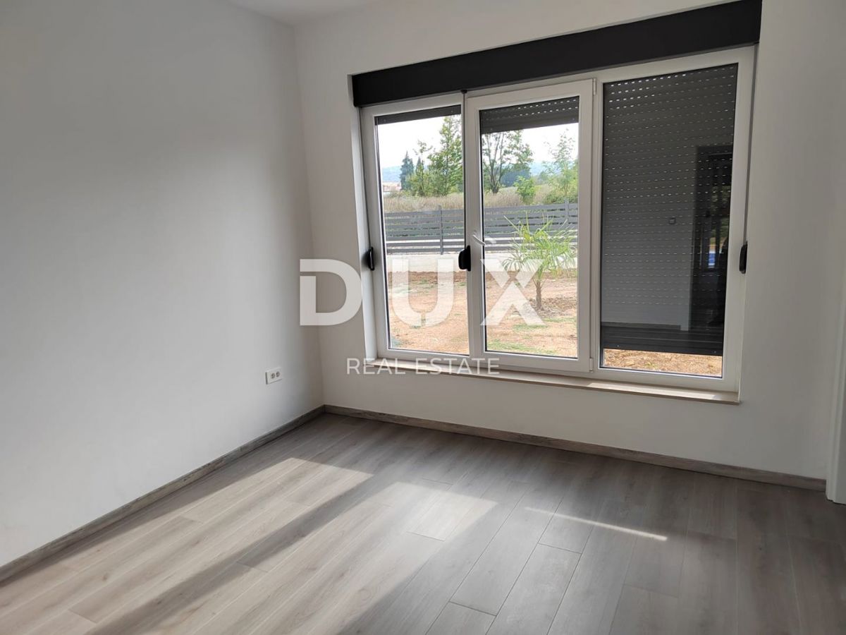 ISTRIA, KRŠAN - Moderna casa a un piano con piscina esterna 111 m2