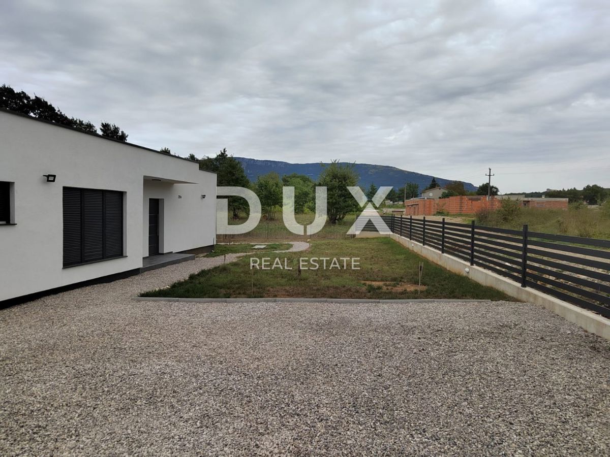 ISTRIA, KRŠAN - Moderna casa a un piano con piscina esterna 111 m2