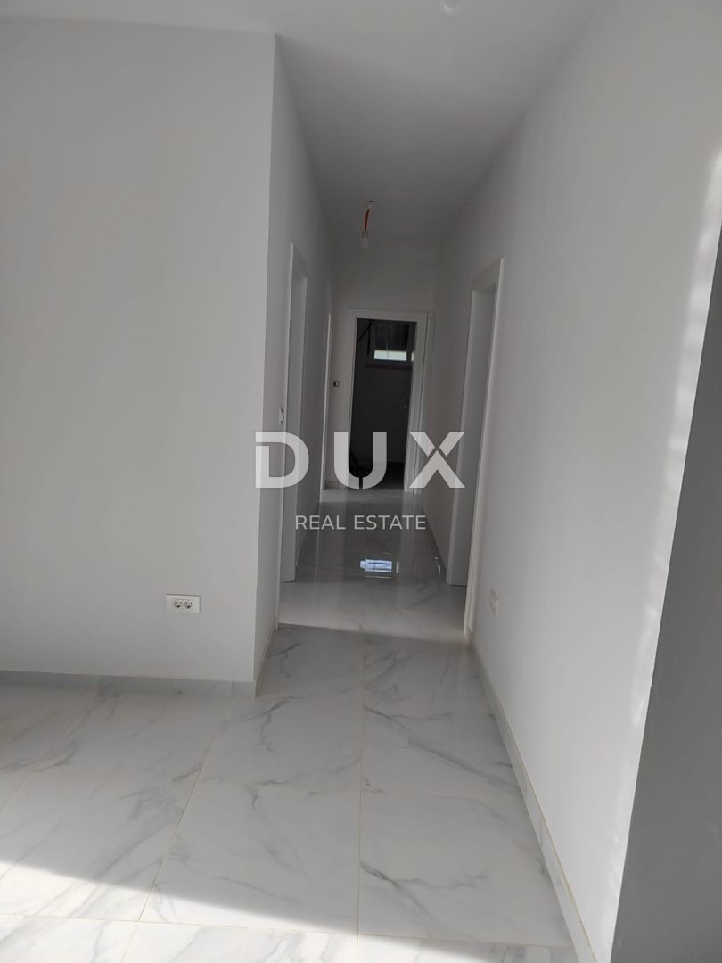 ISTRIA, KRŠAN - Moderna casa a un piano con piscina esterna 111 m2