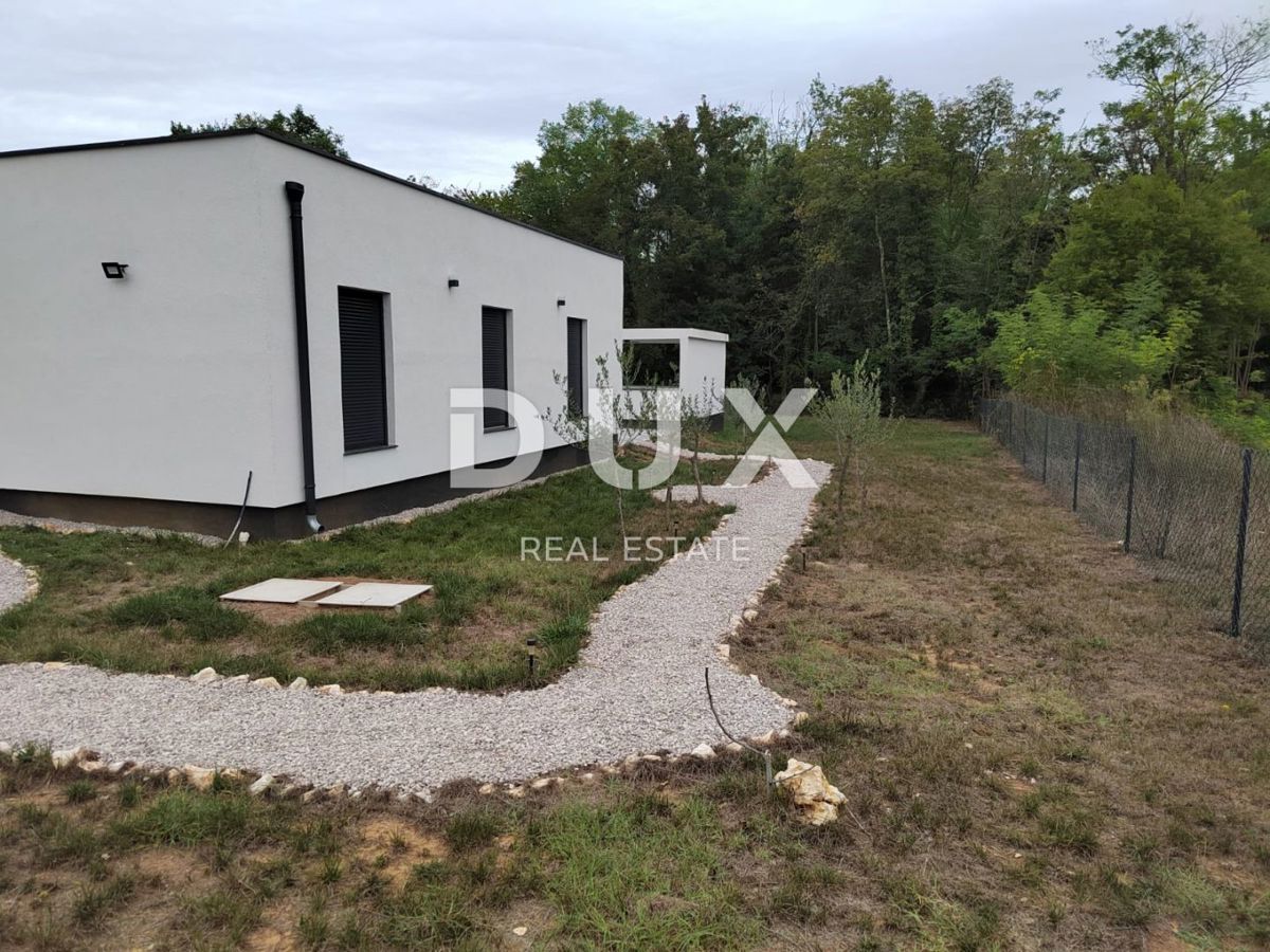 ISTRIA, KRŠAN - Moderna casa a un piano con piscina esterna 111 m2