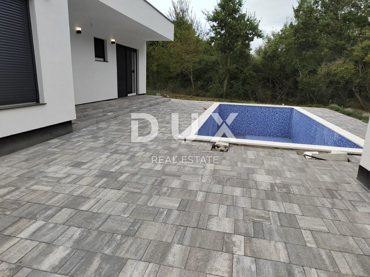 ISTRIA, KRŠAN - Moderna casa a un piano con piscina esterna 111 m2