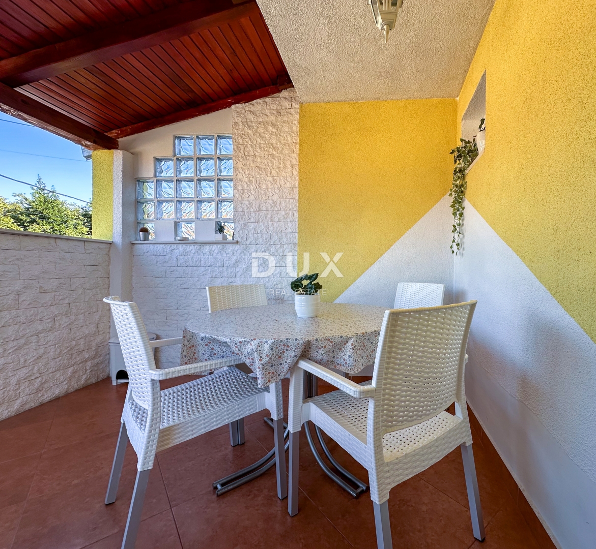 KOSTRENA - casa a schiera ristrutturata pronta per la vita familiare vicino al mare