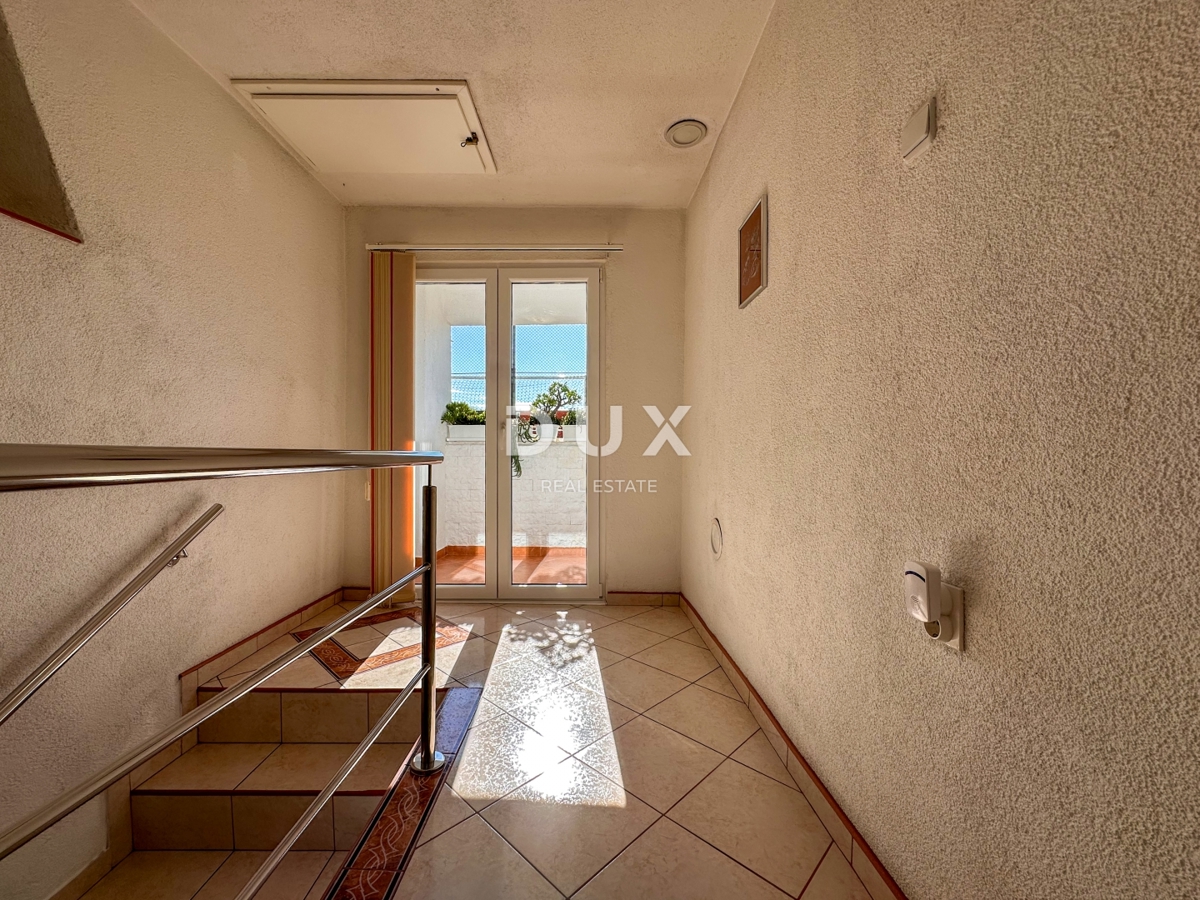 KOSTRENA - casa a schiera ristrutturata pronta per la vita familiare vicino al mare