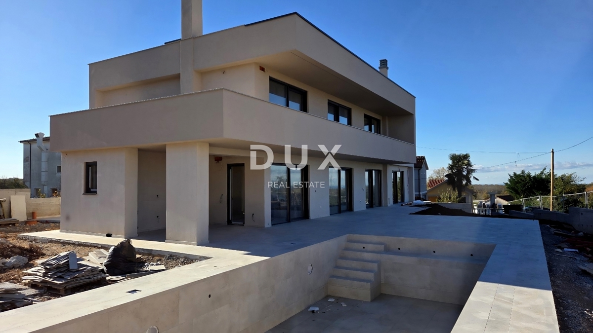 ISTRIA, PARENZO - Casa moderna con piscina