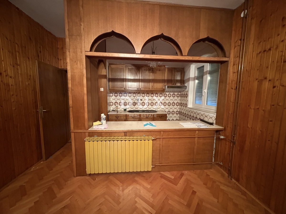 ZAGABRIA, DONJA DUBRAVA - Casa con grande potenziale di investimento