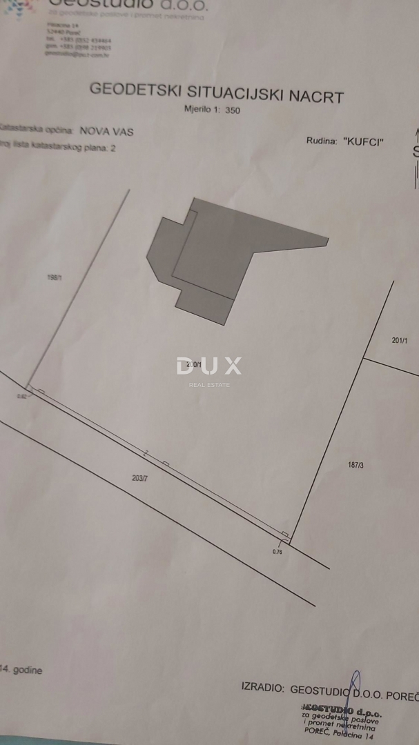 ISTRIA, PARENZO - Casa su un'ampia proprietà con piscina e completa privacy!