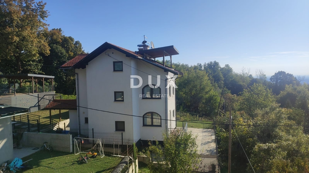 ZAGABRIA, GORNJE VRAPČE - Casa familiare con vista panoramica su Zagabria