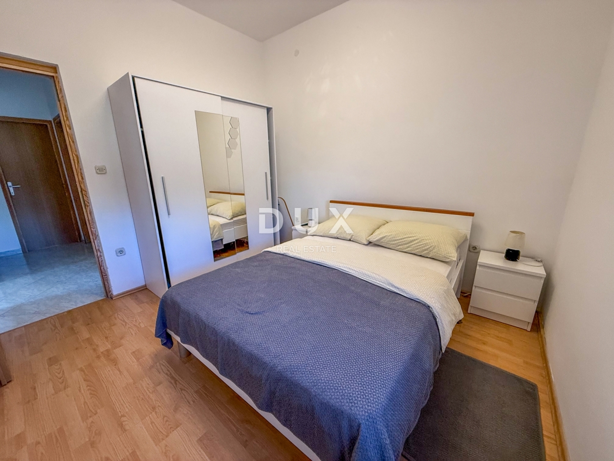 ZADAR, POSEDARJE - casa indipendente prima fila al mare di Novigrad con ampio cortile